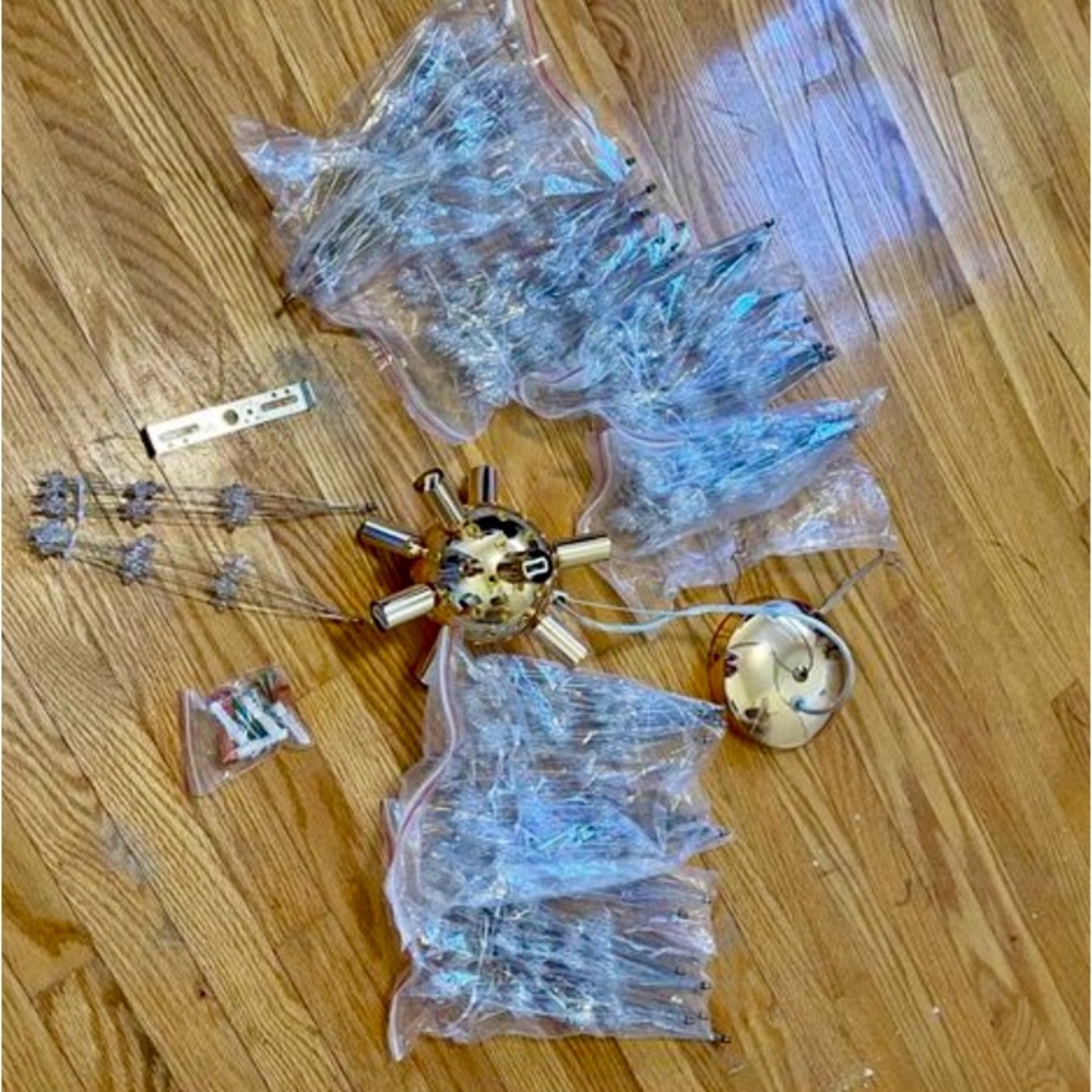 NEW Starburst Chandelier Light Fixture ๐ซ - Picture 4 of 10